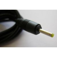 Detalle del plug del adaptador de voltaje ZX-0520